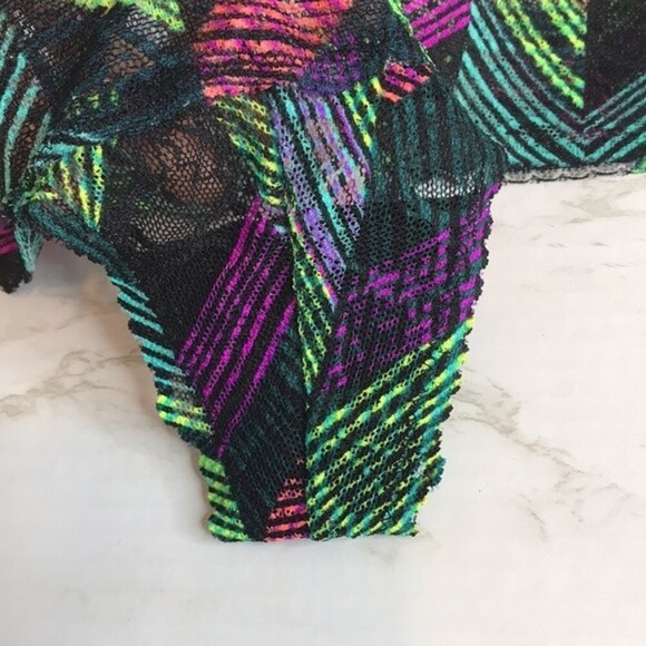 Victoria’s Secret PINK all over lace sexy panties size xs - Picture 4 of 8